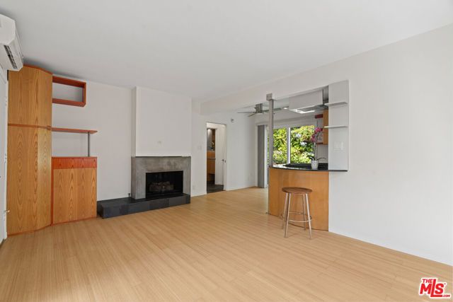 631 Pier Avenue, Santa Monica, CA 90405