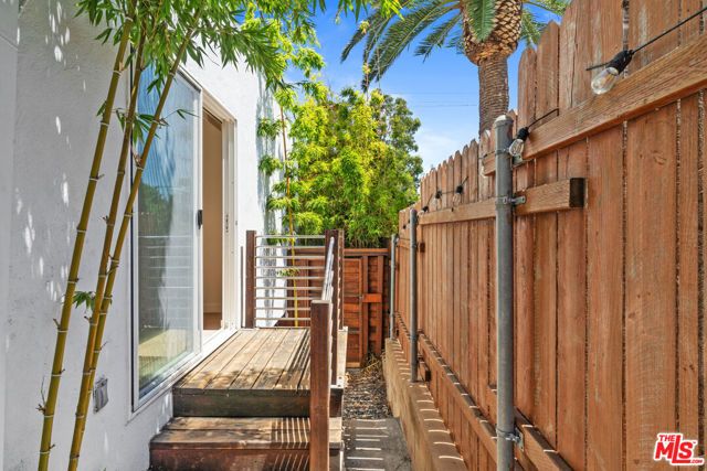 631 Pier Avenue, Santa Monica, CA 90405