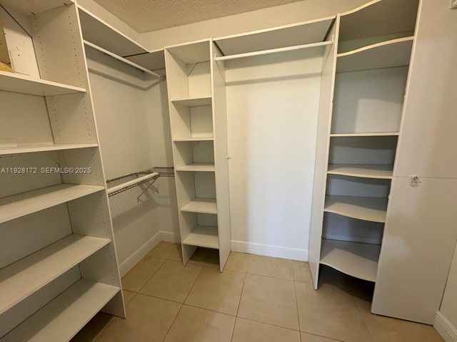 6579 Via Regina 6, Boca Raton, FL 33433