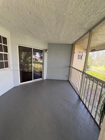 6579 Via Regina 6, Boca Raton, FL 33433