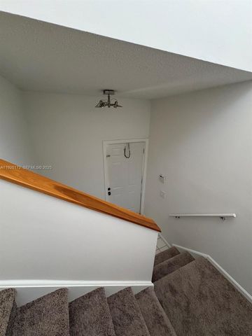 6579 Via Regina 6, Boca Raton, FL 33433