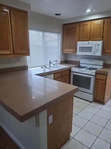 44616 Via Lucido, Temecula, CA 92592