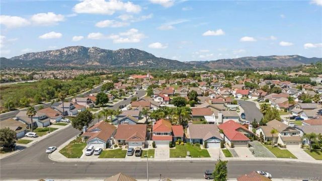 44616 Via Lucido, Temecula, CA 92592