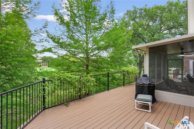 2212 Bluff Circle, Salado, TX 76571