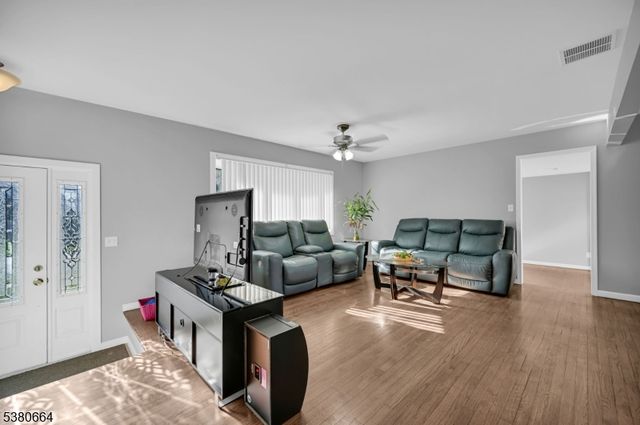 47 Funston Pl, Nutley Twp., NJ 07110