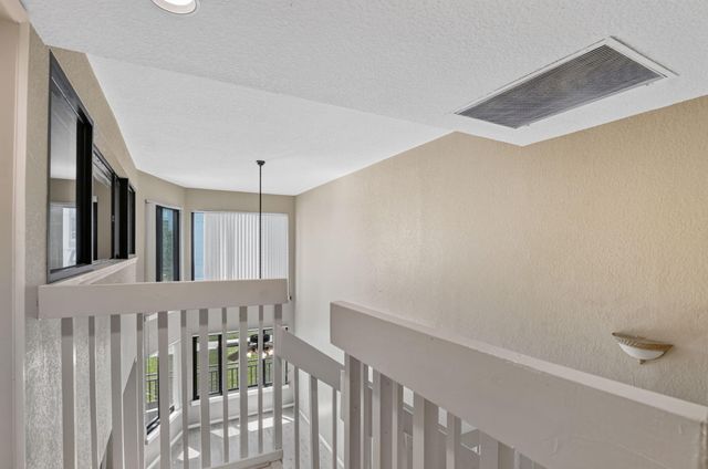 665 SE 21st Avenue 102, Deerfield Beach, FL 33441