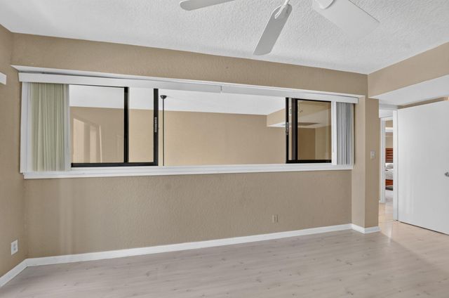 665 SE 21st Avenue 102, Deerfield Beach, FL 33441