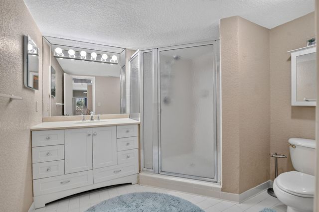 665 SE 21st Avenue 102, Deerfield Beach, FL 33441