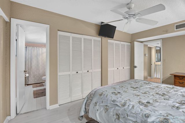665 SE 21st Avenue 102, Deerfield Beach, FL 33441
