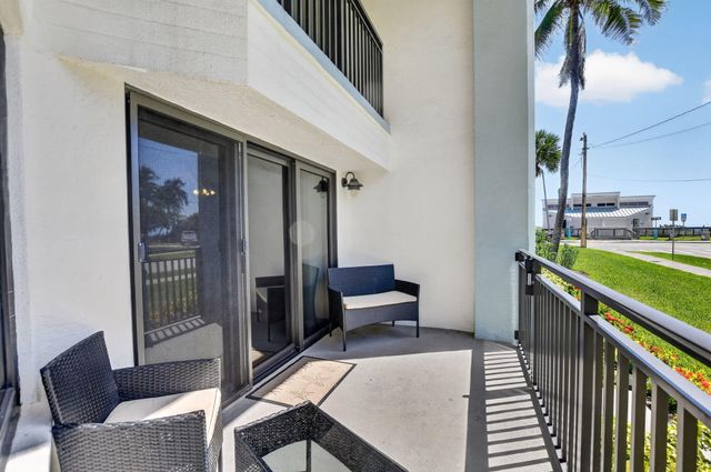 665 SE 21st Avenue 102, Deerfield Beach, FL 33441