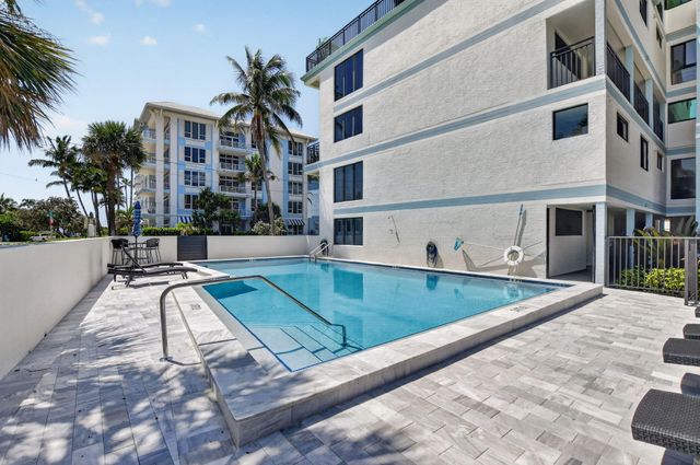 665 SE 21st Avenue 102, Deerfield Beach, FL 33441
