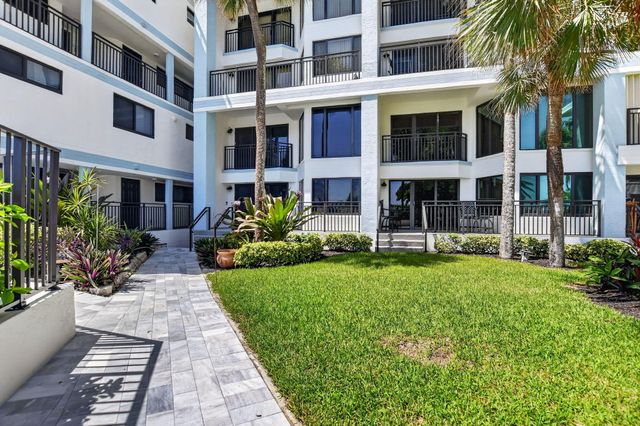 665 SE 21st Avenue 102, Deerfield Beach, FL 33441