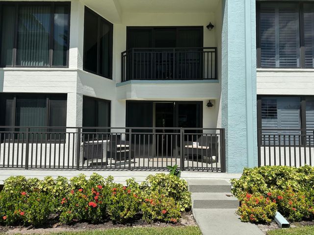 665 SE 21st Avenue 102, Deerfield Beach, FL 33441