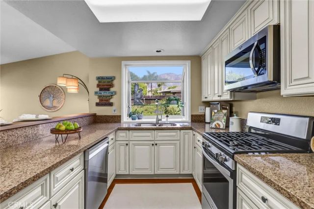 1769 Eastview, Upland, CA 91784