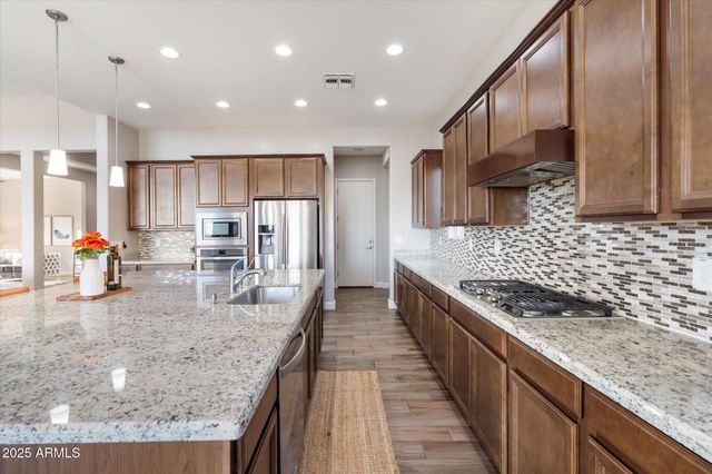 9275 W PLUM Road, Peoria, AZ 85383