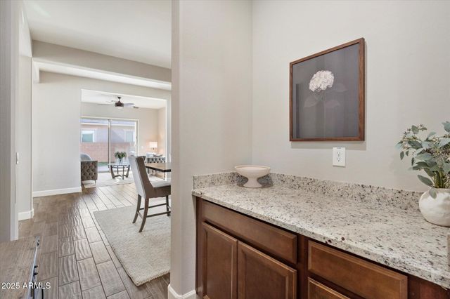 9275 W PLUM Road, Peoria, AZ 85383