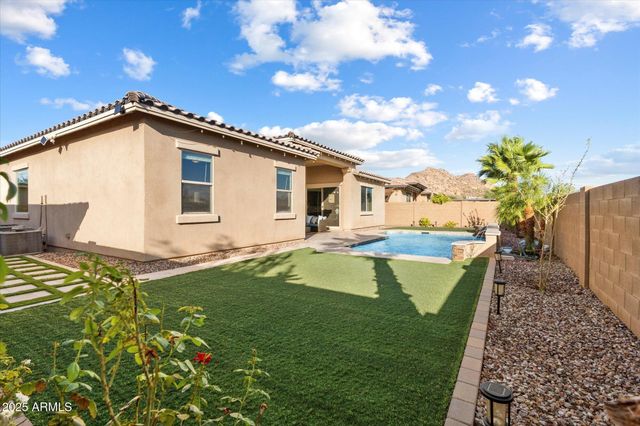 9275 W PLUM Road, Peoria, AZ 85383