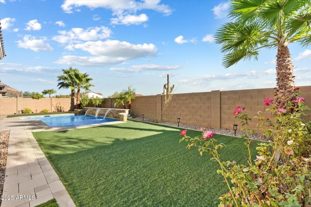 9275 W PLUM Road, Peoria, AZ 85383