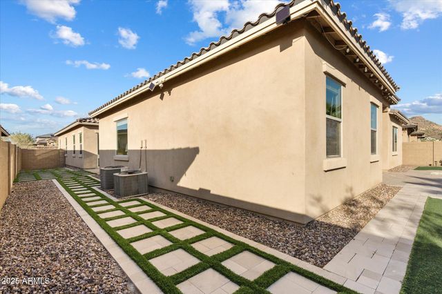 9275 W PLUM Road, Peoria, AZ 85383
