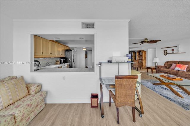 601 Three Islands Blvd 302, Hallandale Beach, FL 33009