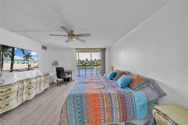 601 Three Islands Blvd 302, Hallandale Beach, FL 33009