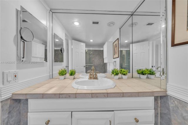 601 Three Islands Blvd 302, Hallandale Beach, FL 33009