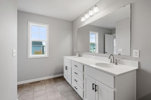 22394 Denmark Court, Farmington, MN 55024