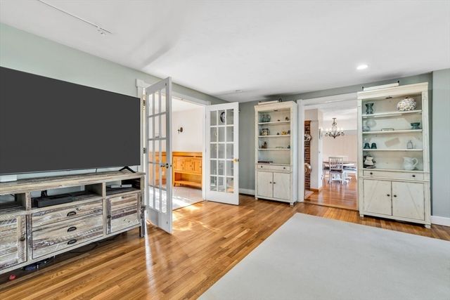 107 Wimbledon Dr, Yarmouth, MA 02673