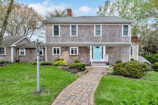 107 Wimbledon Dr, Yarmouth, MA 02673
