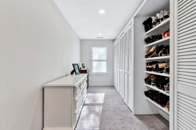 107 Wimbledon Dr, Yarmouth, MA 02673