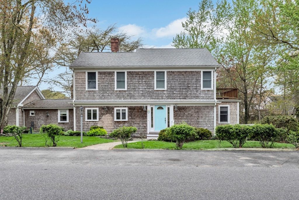 107 Wimbledon Dr, Yarmouth, MA 02673