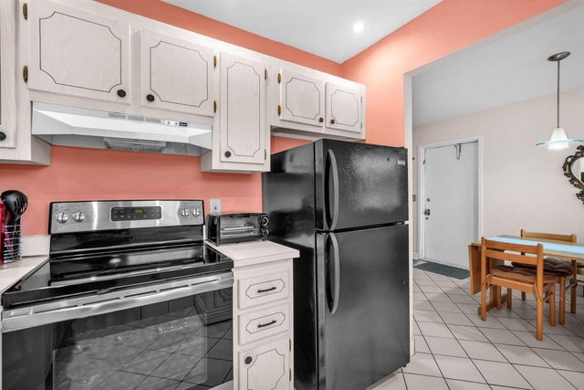 716 Saxony Place O, Delray Beach, FL 33446