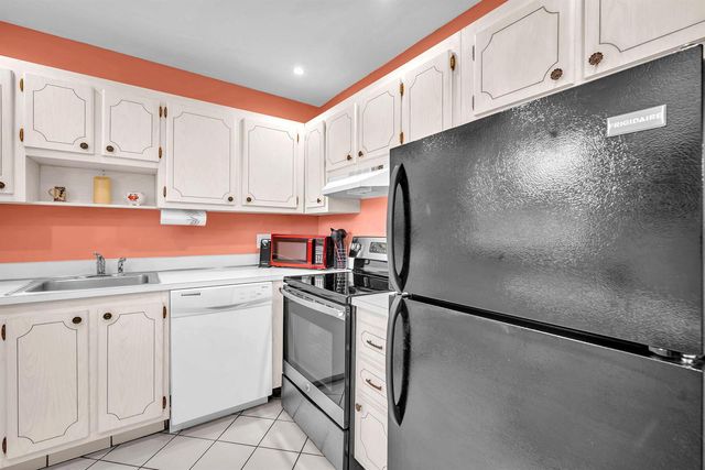 716 Saxony Place O, Delray Beach, FL 33446