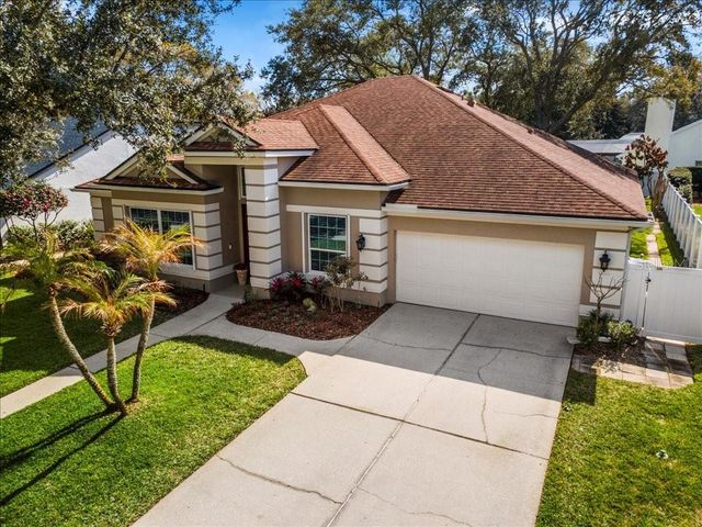 857 KINGSBRIDGE DRIVE, Oviedo, FL 32765
