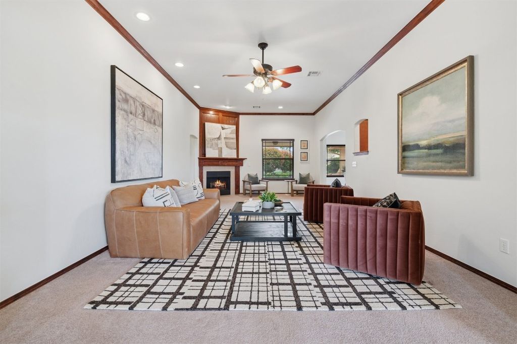 709 S Greengate Drive, Yukon, OK 73099