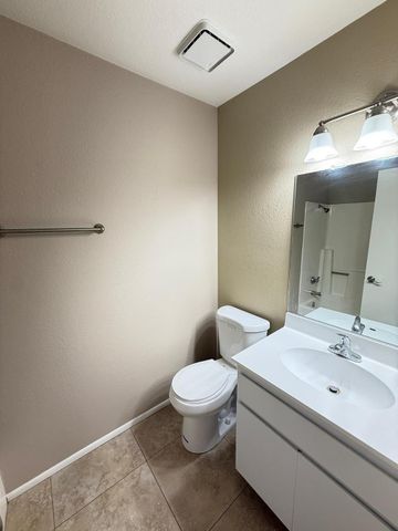 312 W Yukon Drive 2, Phoenix, AZ 85027