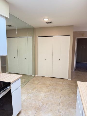 312 W Yukon Drive 2, Phoenix, AZ 85027