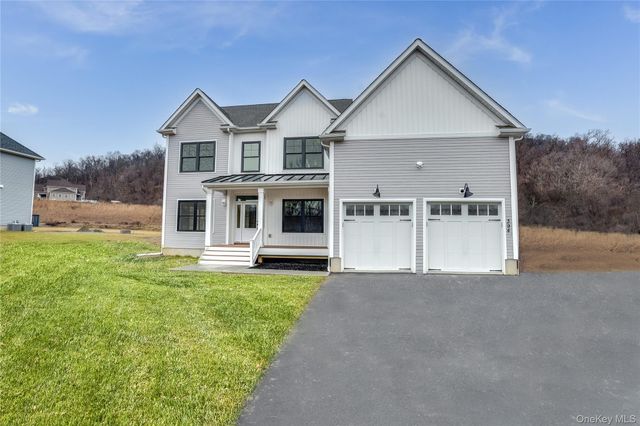 991 Freedom Road, Pleasant Valley, NY 12569