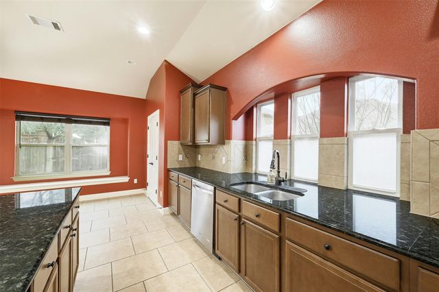 104 Turvey CV, Hutto, TX 78634