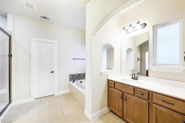 104 Turvey CV, Hutto, TX 78634