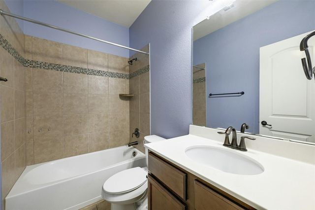 104 Turvey CV, Hutto, TX 78634