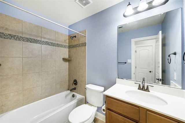 104 Turvey CV, Hutto, TX 78634