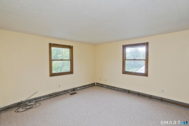 7 Second Avenue, Enfield, CT 06082
