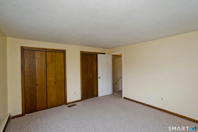 7 Second Avenue, Enfield, CT 06082