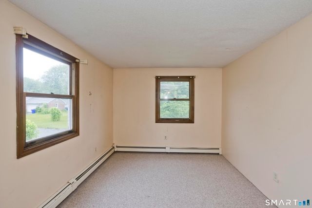 7 Second Avenue, Enfield, CT 06082
