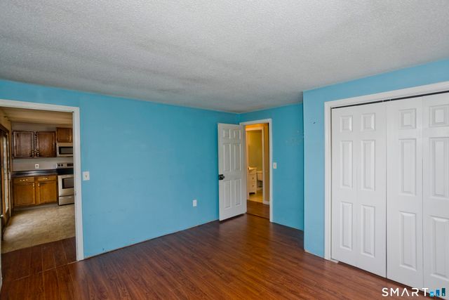 7 Second Avenue, Enfield, CT 06082