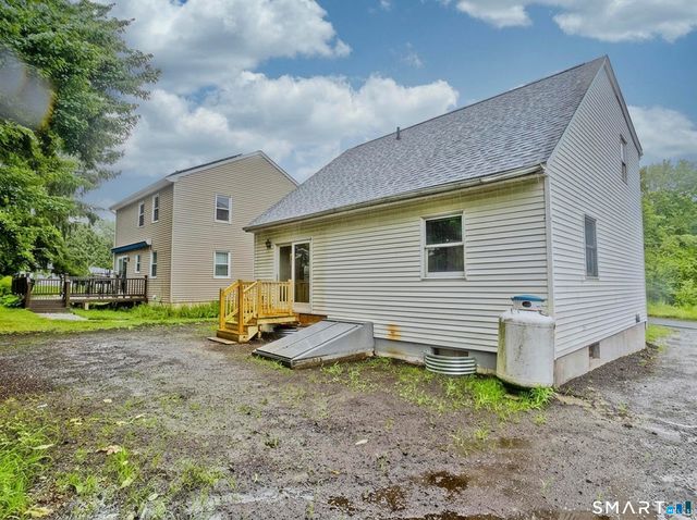 7 Second Avenue, Enfield, CT 06082