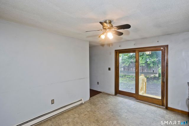 7 Second Avenue, Enfield, CT 06082