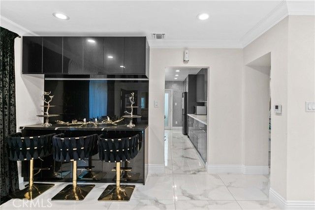 1824 Crestmont Court, Glendale, CA 91208