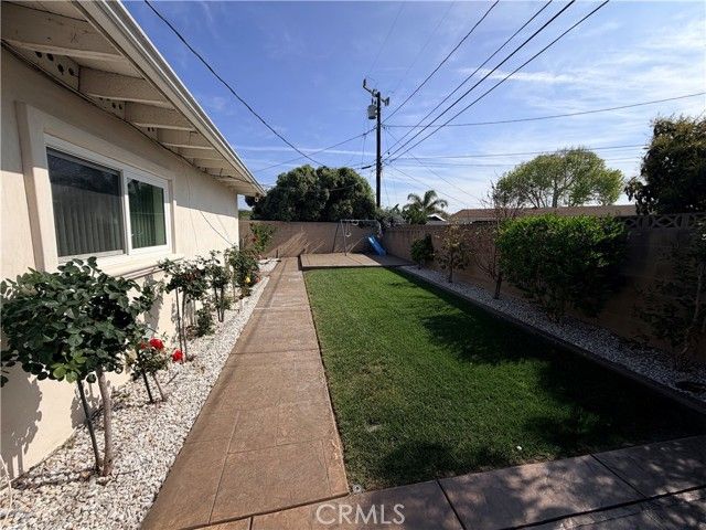 1720 Elsinore Circle, Oxnard, CA 93035